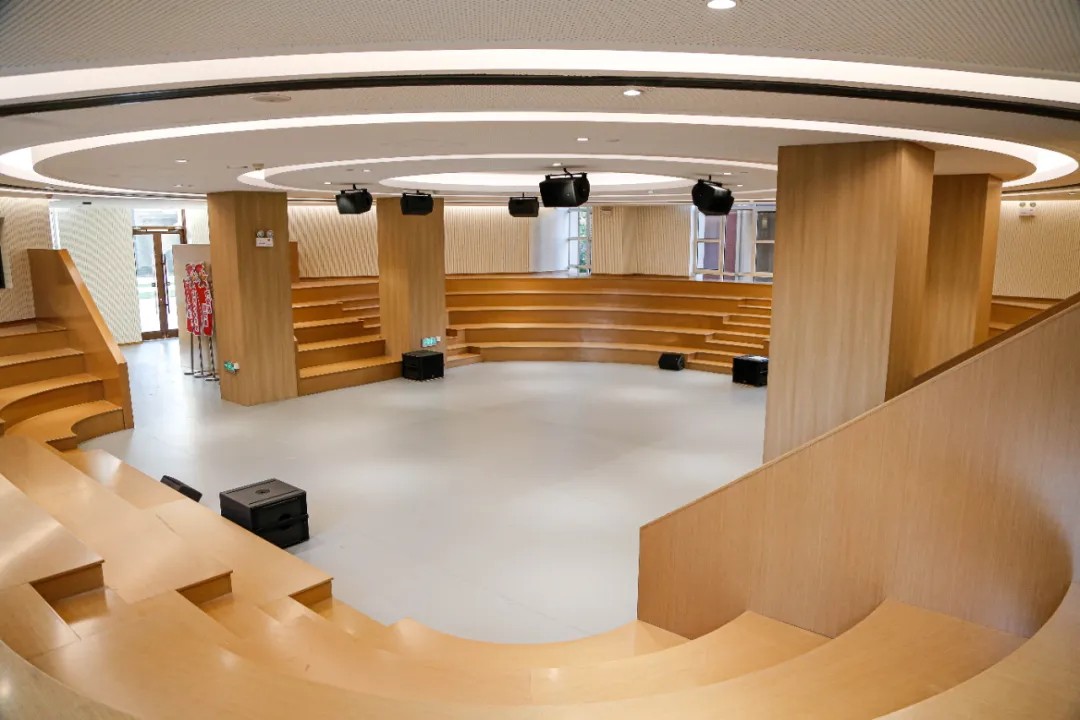 喜報 | 常宏裝飾承建石家莊瀚林學校圖書館工程榮獲&ldquo;2025年河北省建筑裝飾優(yōu)質(zhì)工程&rdquo;稱號